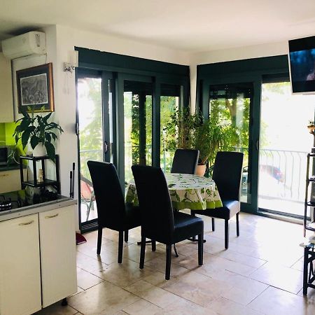 Apartments Afrodita Bar Luaran gambar