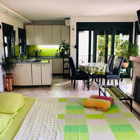 Apartments Afrodita Bar Luaran gambar