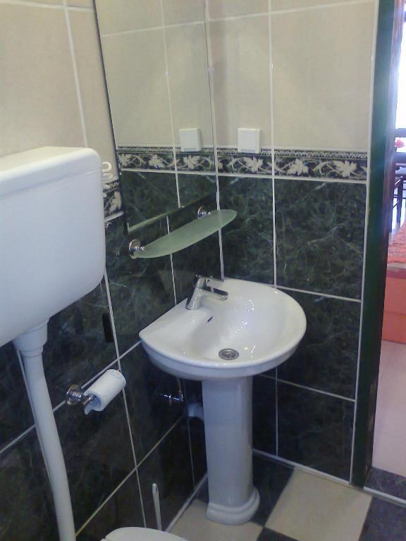 Apartments Afrodita Bar Bilik gambar