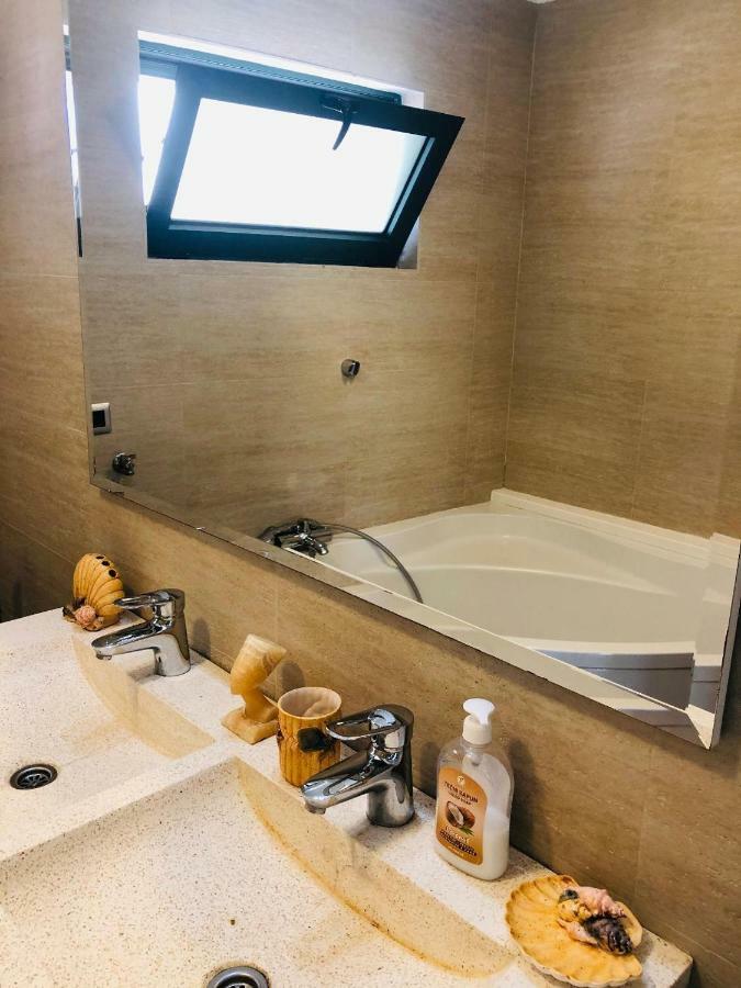 Apartments Afrodita Bar Luaran gambar